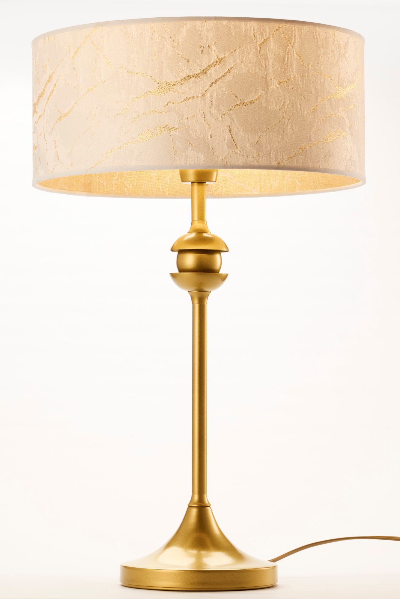 Lampa stołowa Kaszmir złoty połysk i biały abażur na białym tle