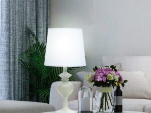Miniaturka 4 - Lampa stołowa Loreneta błękitna na stoliku w jasnym salonie