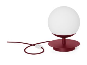 Miniaturka 3 - Burgundowa lampa stołowa PLAAT ST na białym tle – widok całej oprawy