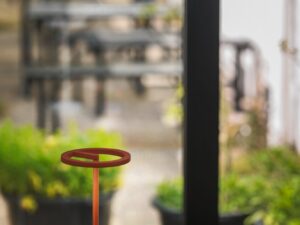Miniaturka 4 - Aranżacja z lampą stołową Vinolina One w kolorze rdzawym