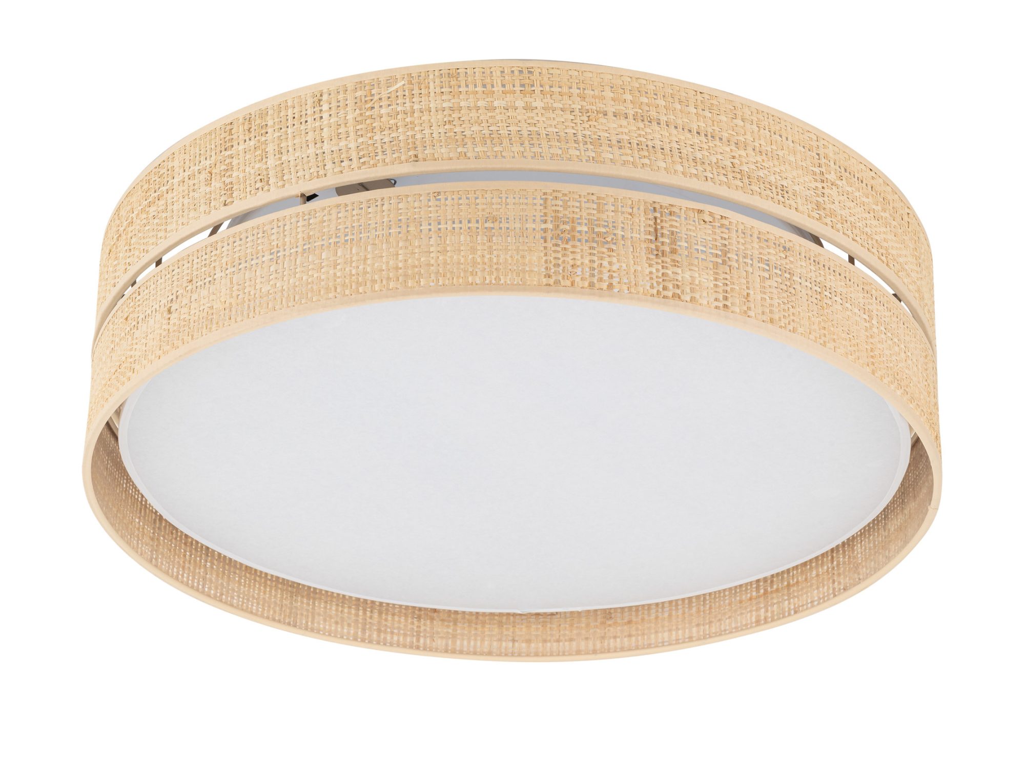 Lampa sufitowa Calma ze słomkowymi abażurami z rafii widziana pod innym kątem