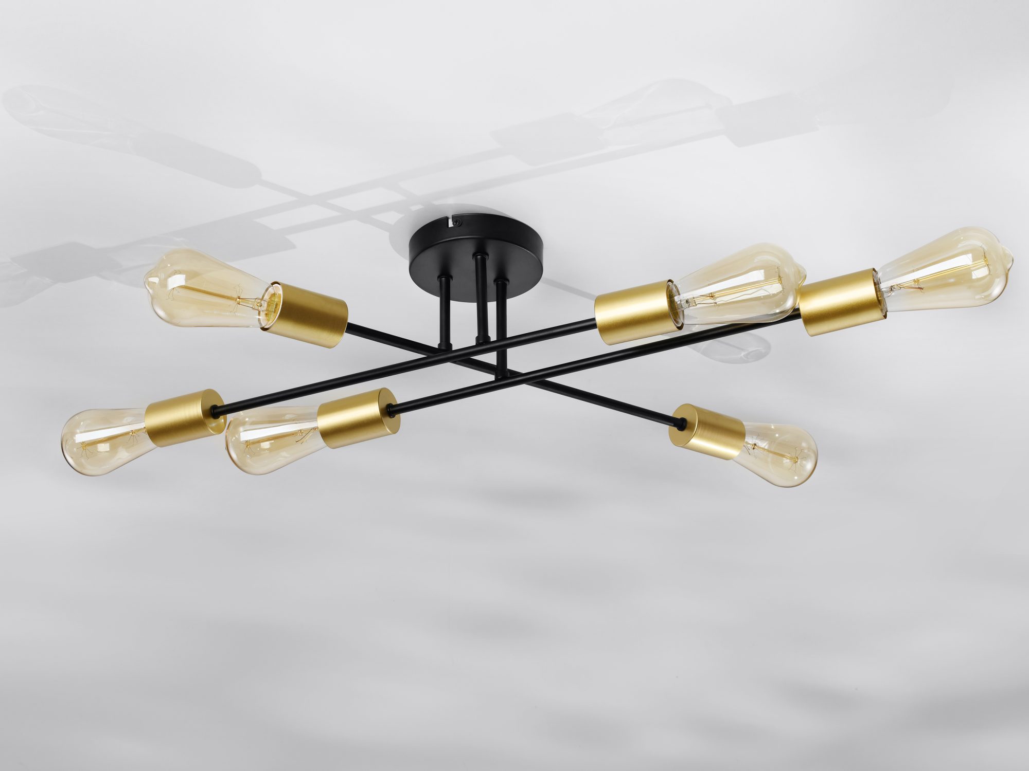 Lampa sufitowa Loretena sześciopunktowa z czarno-złotym wykończeniem w drugim ujęciu