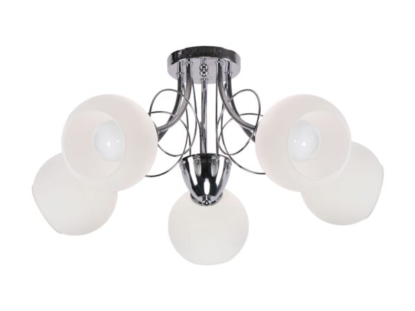 Lampa sufitowa Olasona chromowana z pięcioma białymi kloszami szklanymi, na białym tle