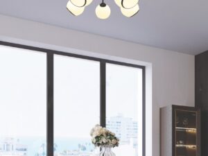 Miniaturka 1 - Pięciopunktowa lampa sufitowa Seloro z białymi kloszami w aranżacji salonu