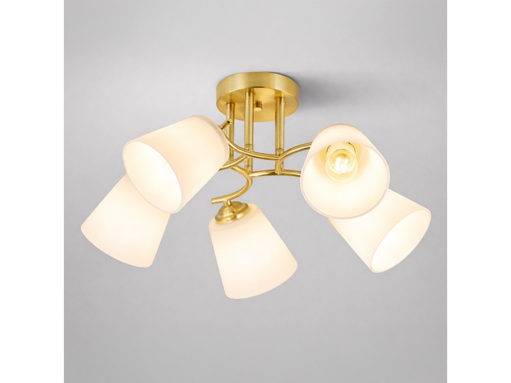 Lampa sufitowa Silodeta 5-punktowa, złoty, ujęcie aranżacyjne