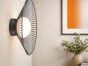 Miniaturka 3 - Lampa Velono z czarną promienistą osłoną pokazana z profilu