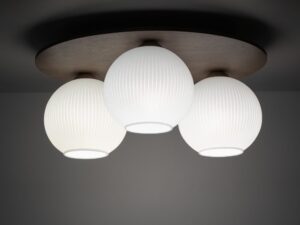 Miniaturka 1 - Trzypunktowa lampa sufitowa Virlo z białymi kloszami we wnętrzu