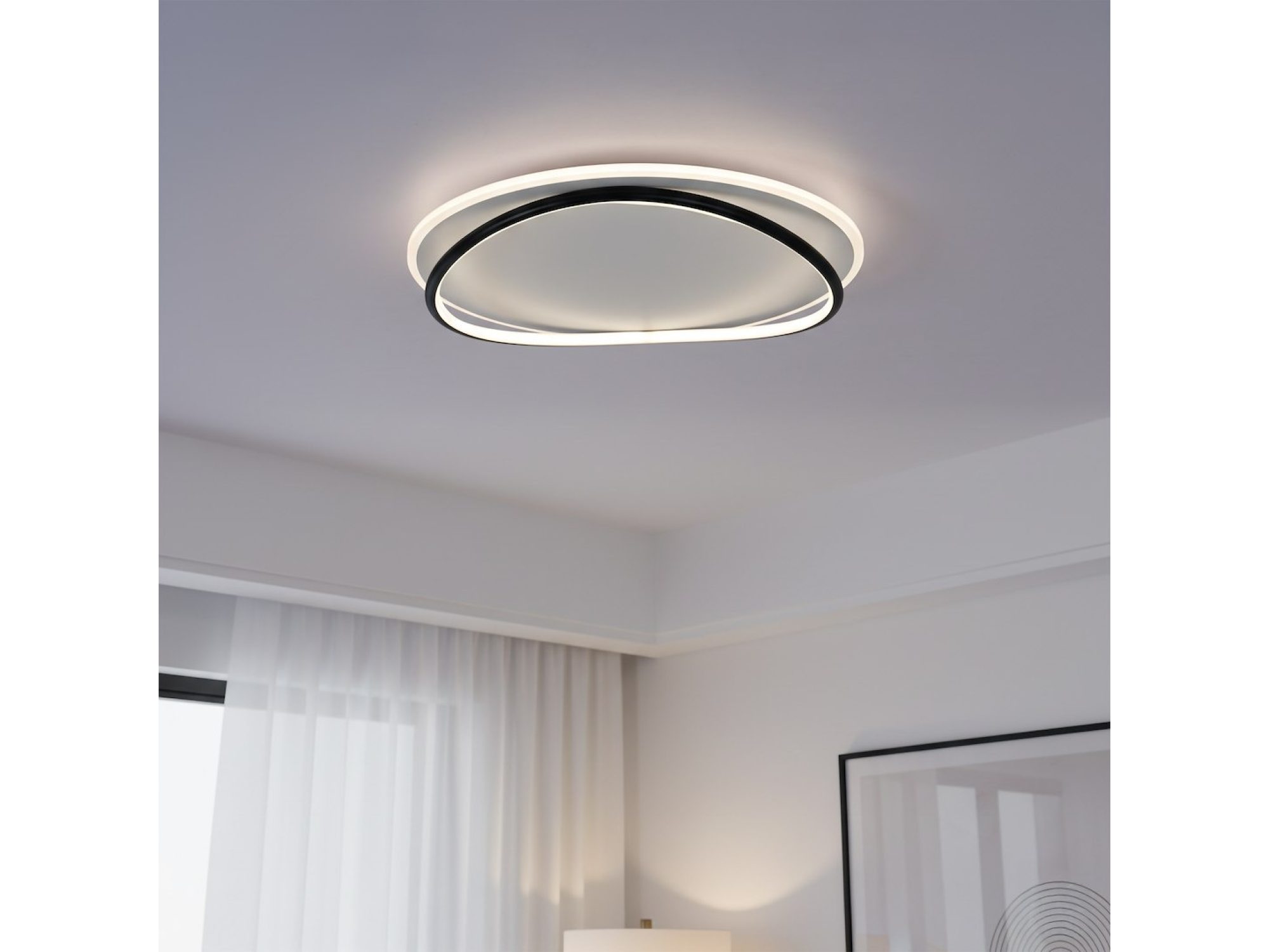 Lampa sufitowa Zeleveta w jasnym wnętrzu mieszkalnym