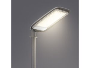 Miniaturka 3 - Lampa uliczna LED 50 W na słupie po zmroku