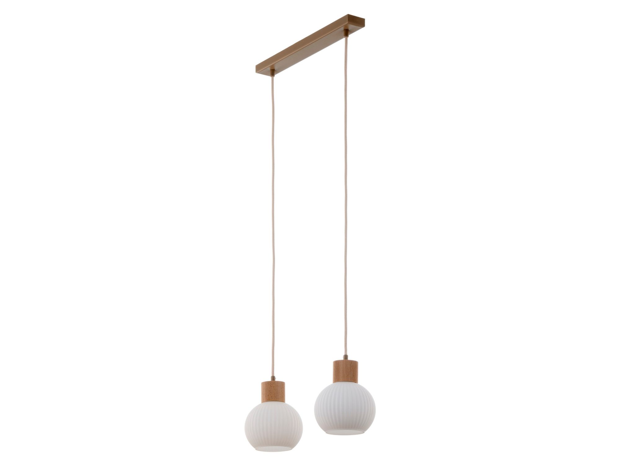 Lampa wisząca Alba 2 z drewnianymi detalami widziana pod kątem