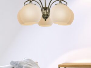Miniaturka 1 - Lampa wisząca Amodeta w salonie nad beżową kanapą