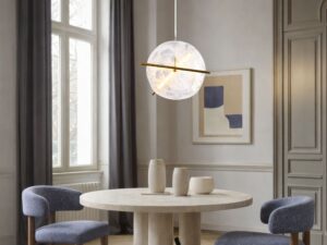 Miniaturka 2 - Lampa wisząca Avatona nad okrągłym stołem w jasnej jadalni