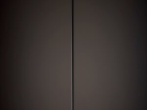 Miniaturka 4 - Lampa wisząca Bar 1 L w wykończeniu czarno-złotym, dodatkowy widok