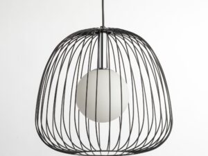 Miniaturka 3 - Biała szklana kula w czarnej metalowej osłonie lampy Bell 1 M, zbliżenie produktu