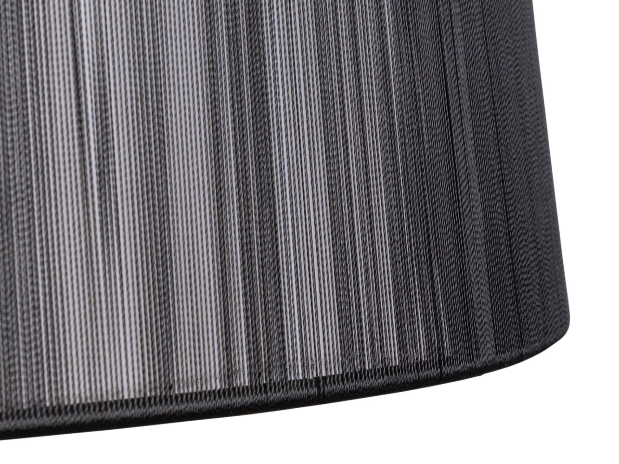 Lampa wisząca Beraveta zbliżenie struktury czarnych nici abażuru