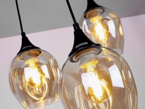 Miniaturka 2 - Lampa wisząca Berevia czarna z trzema brązowymi kloszami – zdjęcie 3