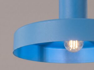 Miniaturka 3 - Lampa wisząca BIRNO błękitna – klosz z włączoną żarówką z bliska