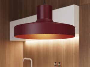 Miniaturka 7 - Lampa wisząca BIRNO burgund nad blatem kuchennym
