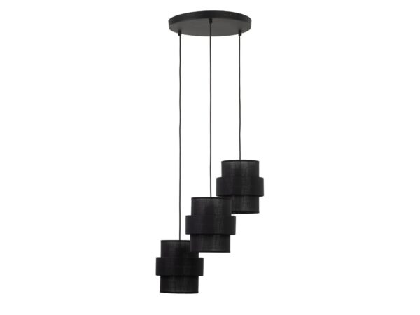 Lampa wisząca Calisto Koło czarna z trzema dwuwarstwowymi abażurami na białym tle