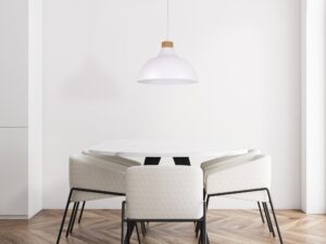 Miniaturka 11 - Biała lampa wisząca Cap z drewnianym detalem w aranżacji wnętrza
