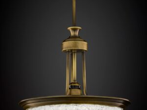 Miniaturka 5 - Lampa wisząca Carmen 2134 antyczny mosiądz, zapalony szklany klosz w pełnym ujęciu
