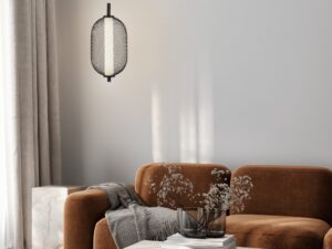 Miniaturka 2 - Lampa wisząca Celenia obok brązowej sofy i marmurowego stolika