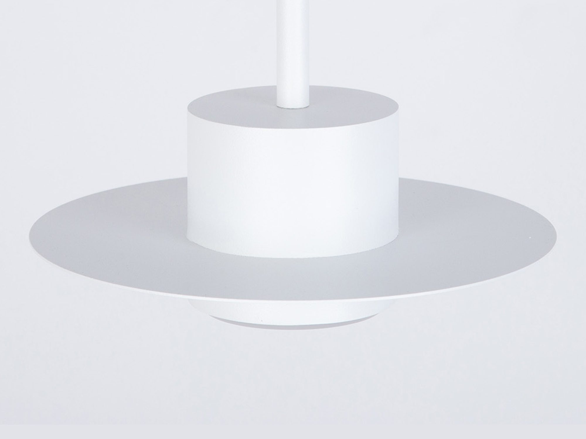 Lampa wisząca Charlie M biała, dodatkowe ujęcie okrągłego klosza