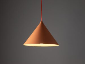 Miniaturka 17 - Lampa wisząca Cono S E27 w kolorze łososiowy w aranżacji wnętrza