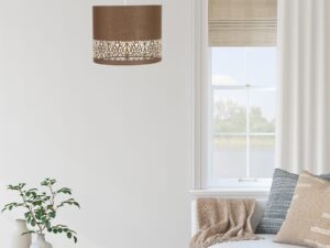 Miniaturka 2 - Brązowa lampa wisząca Doredano w aranżacji jasnego salonu