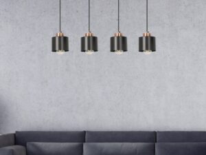 Miniaturka 1 - Czteropunktowa lampa wisząca Elerio w nowoczesnym salonie nad szarą sofą
