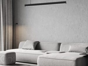 Miniaturka 6 - Lampa Elvomina nad szarym narożnikiem w salonie