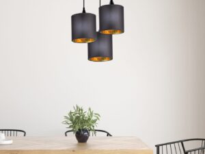Miniaturka 1 - Lampa wisząca Evalina z trzema czarnymi kloszami nad stołem w jadalni