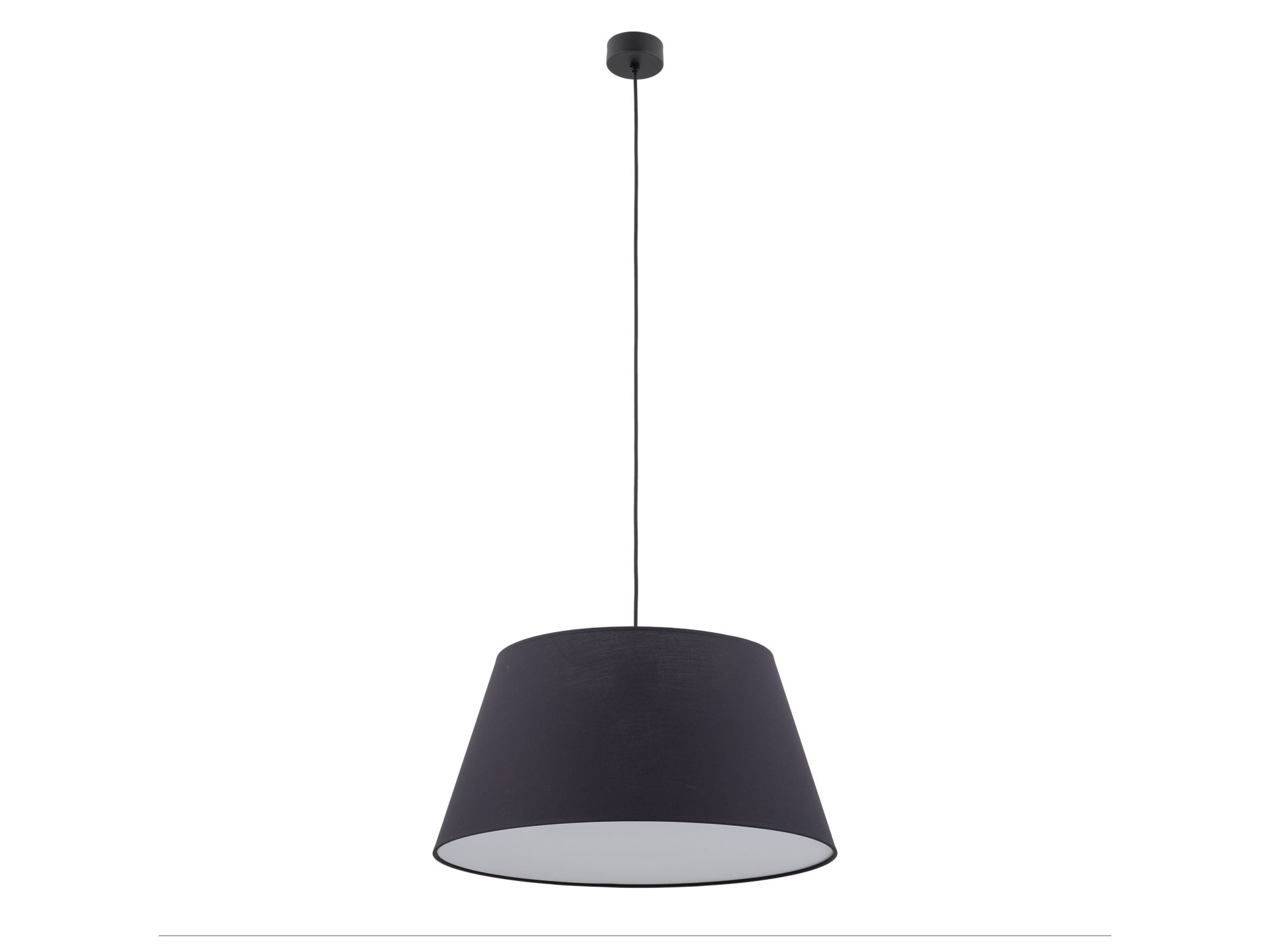 Lampa wisząca Formo czarna z trapezowym abażurem na białym tle