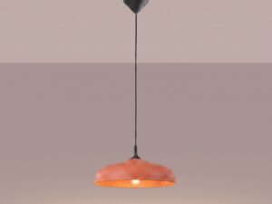 Miniaturka 6 - Lampa wisząca GIREA ochra czerwona z zapalonym światłem