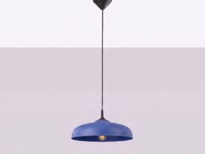 Miniaturka 1 - Lampa wisząca GIREA ultramaryna zawieszona przy jasnej ścianie