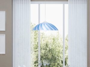Miniaturka 3 - Niebieska lampa wisząca Ilesena nad stołem w jasnej jadalni