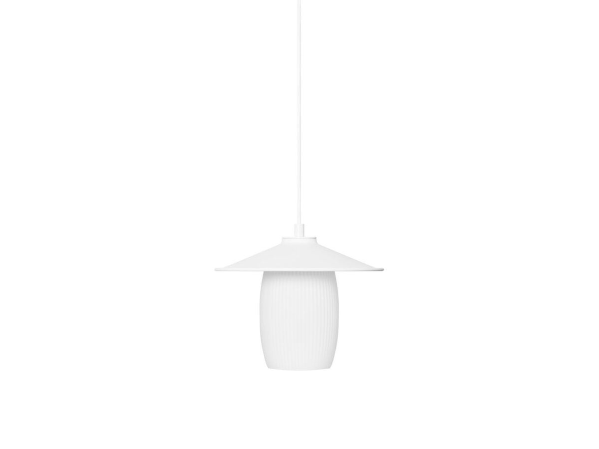 Lampa wisząca JINGU A z ryflowanym szklanym kloszem