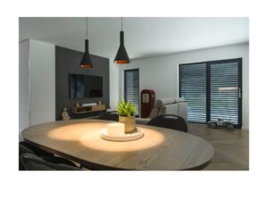 Miniaturka 2 - Dwie czarne lampy wiszące Lalu Set Cone 15 nad stołem w jadalni