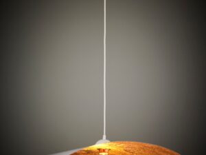 Miniaturka 17 - Lampa wisząca Leaf biało-miedziana, podświetlony klosz i przewód sufitowy
