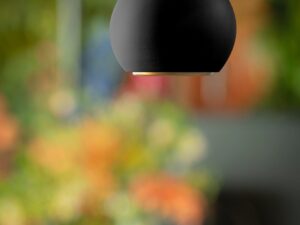 Miniaturka 2 - Light Eye 90 czarna lampa wisząca w aranżacji szynowej