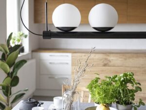 Miniaturka 2 - Lampa wisząca LIGNE czarna z taśmą LED w aranżacji jadalni
