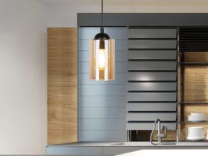 Miniaturka 1 - Jednopunktowa lampa Lineso z brązowym kloszem nad blatem w szarej kuchni