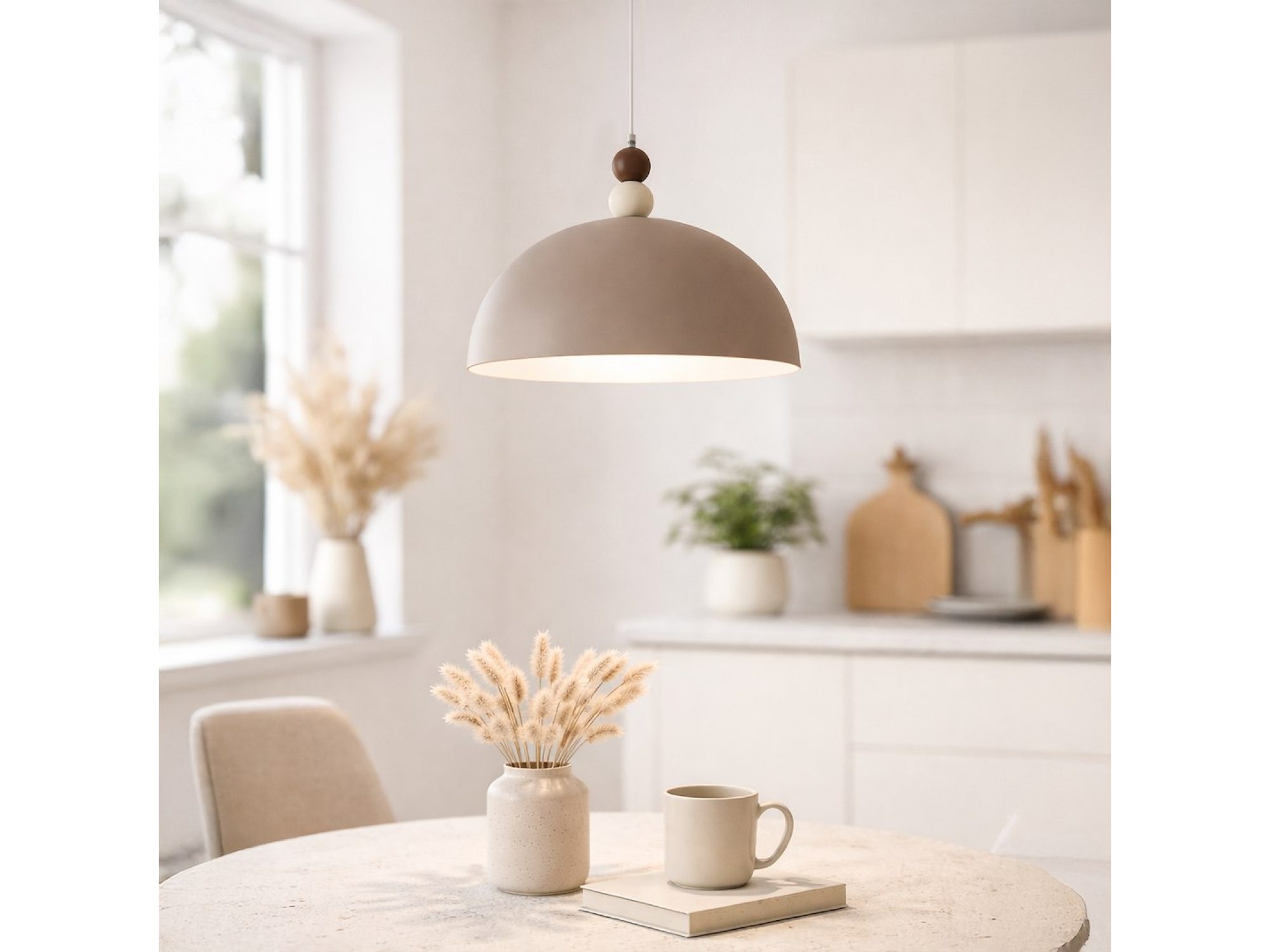Lampa wisząca Lumevino w jasnym wnętrzu