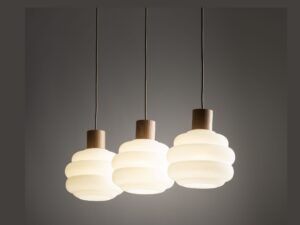 Miniaturka 1 - Lampa wisząca Melia z trzema kloszami z innej perspektywy