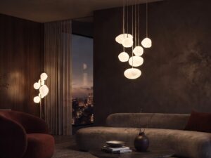 Miniaturka 1 - Lampa wisząca Nebia piaskowy beż z siedmioma białymi kloszami w aranżacji wnętrza