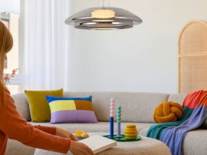 Miniaturka 5 - Lampa wisząca Nerolia przydymiono-biała w dodatkowym ujęciu