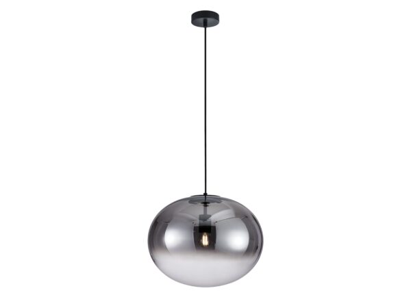 Lampa wisząca Nevorela czarna z przydymionym szklanym kloszem na białym tle