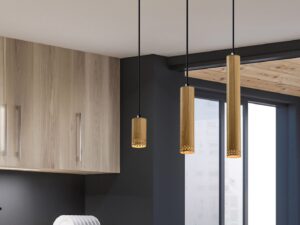 Miniaturka 4 - Lampa Oretia z trzema stalowymi kloszami w mieszanym wykończeniu we wnętrzu
