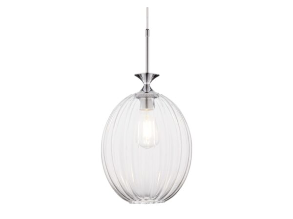 Lampa wisząca Oria w kolorze chrom z pojedynczym szklanym kloszem na białym tle