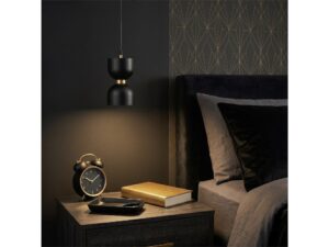 Miniaturka 2 - Lampa Orilano z jednym kloszem obok łóżka i stolika nocnego